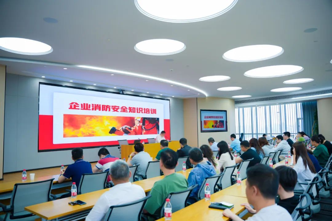 1751079125208695.jpg 4.jpg