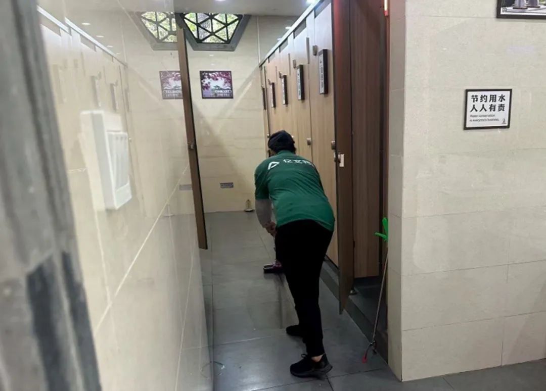 1756452122947500.jpg 4.jpg